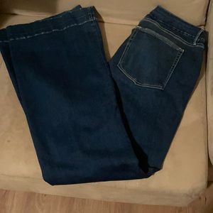Good American good flare jeans